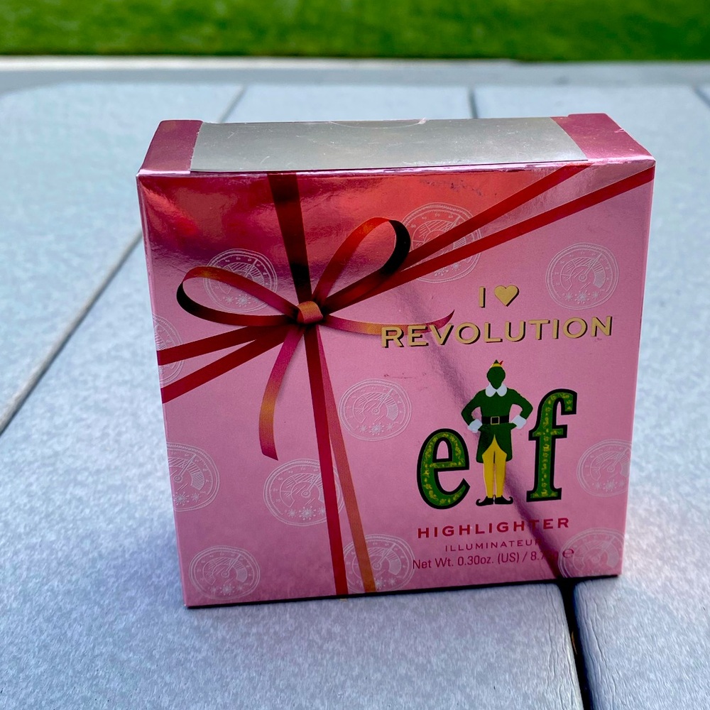 Jovie Highlighter Revolution Beauty Elf Movie New in box
